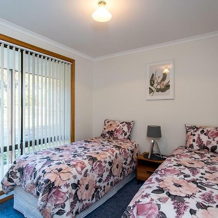 Acton Park Holiday Units Екстер'єр фото