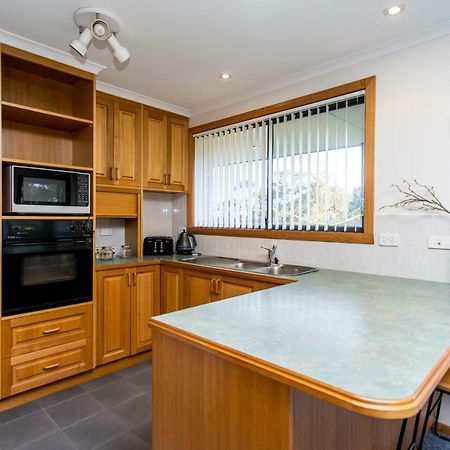 Acton Park Holiday Units Екстер'єр фото