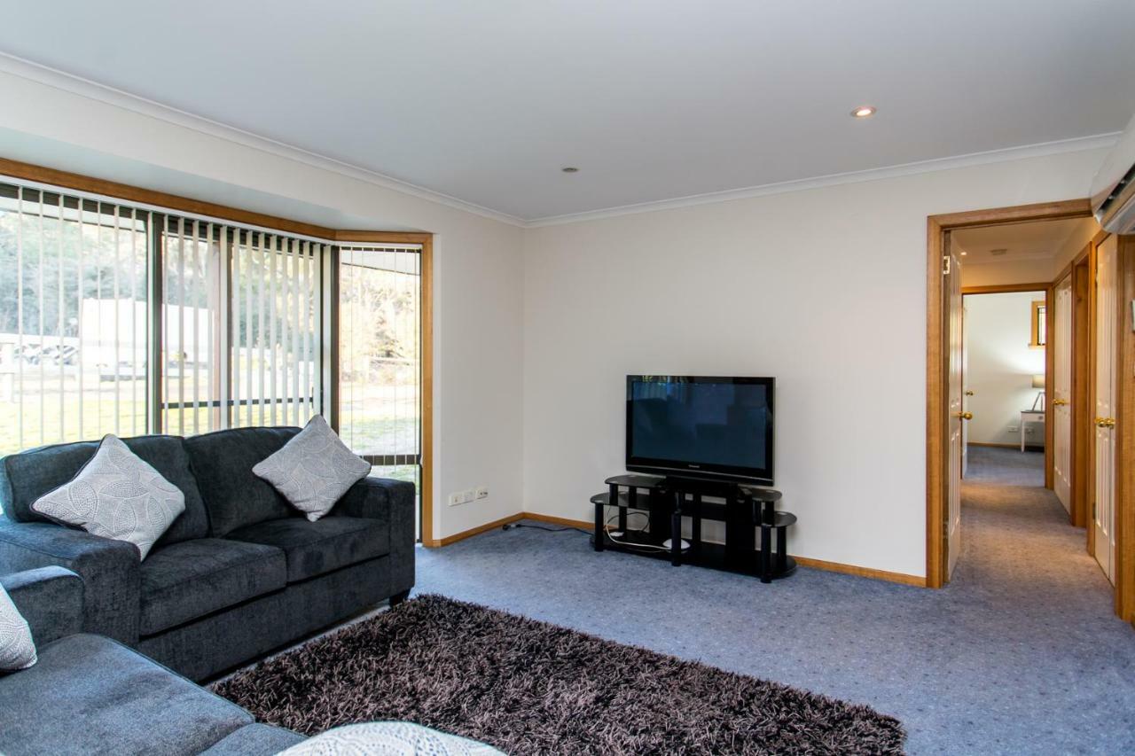 Acton Park Holiday Units Екстер'єр фото